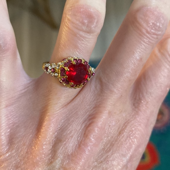 Size 6 ring.  Unsure of stones or metal. - Picture 2 of 4